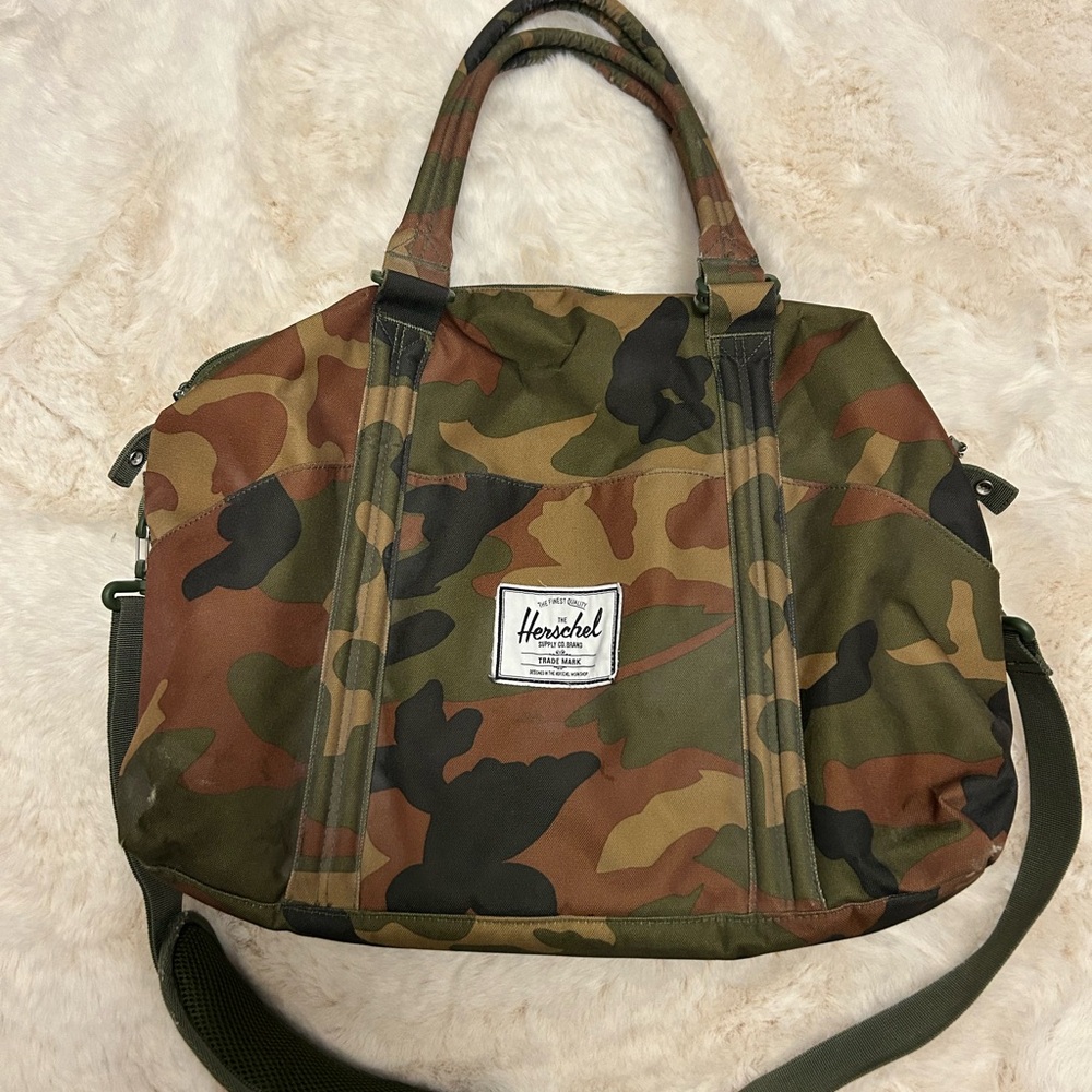 Herschel Supply Company Camouflage Baby Bag - Picture 4 of 11